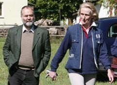 Der SPD-Bundestagsabgeordnete und frühere DDR-Außenminister Markus Meckel und Angelica Gräfin von Arnim in Mahlendorf. (Foto: dpa)