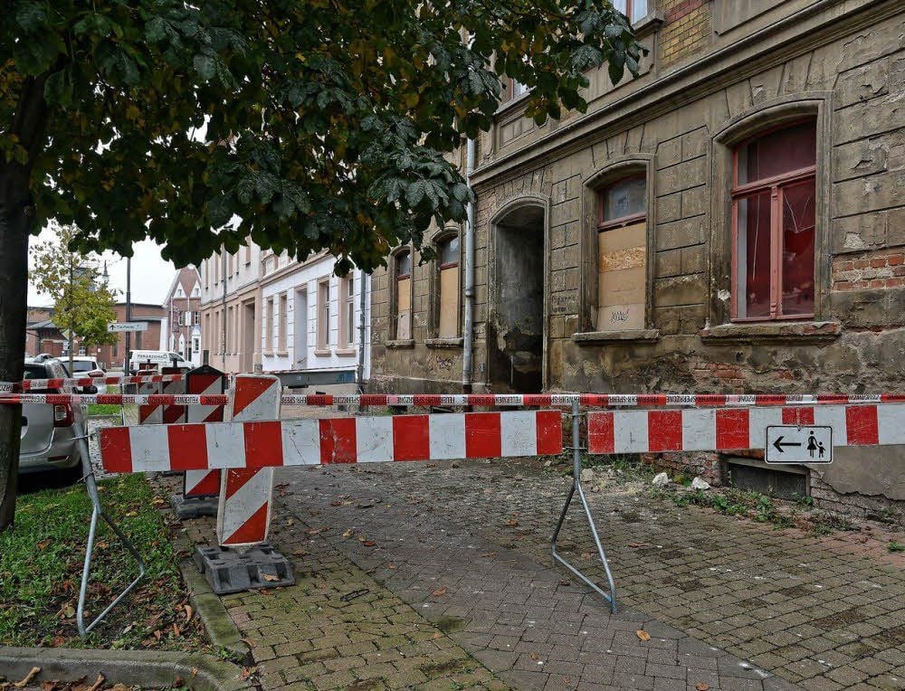 Ein gefährlicher Schandfleck: Das Haus in der Karlstraße 29 zerfällt.