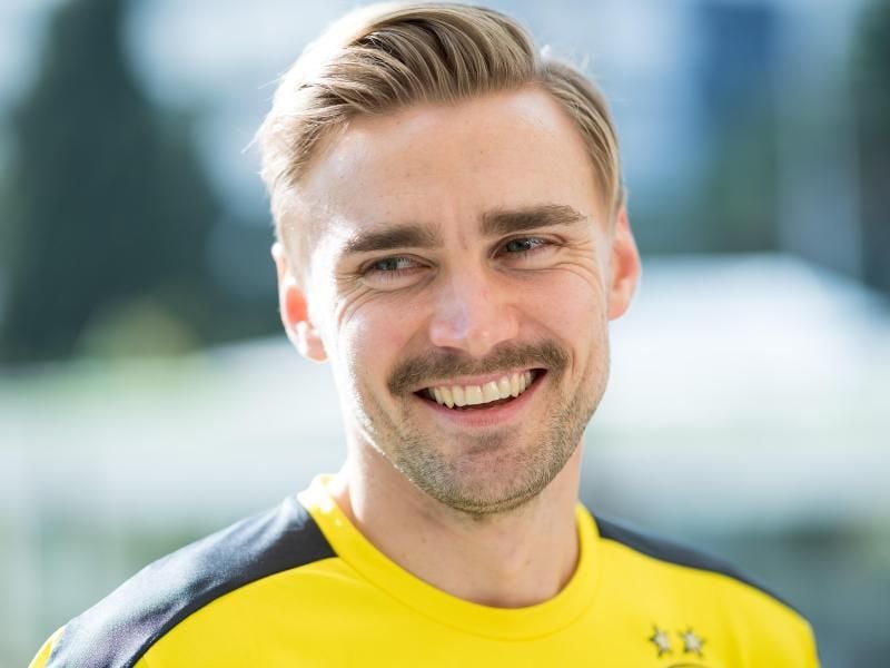 Marcel Schmelzer wird weiter die BVB-Kapitänsbinde tragen. Foto: Guido Kirchner