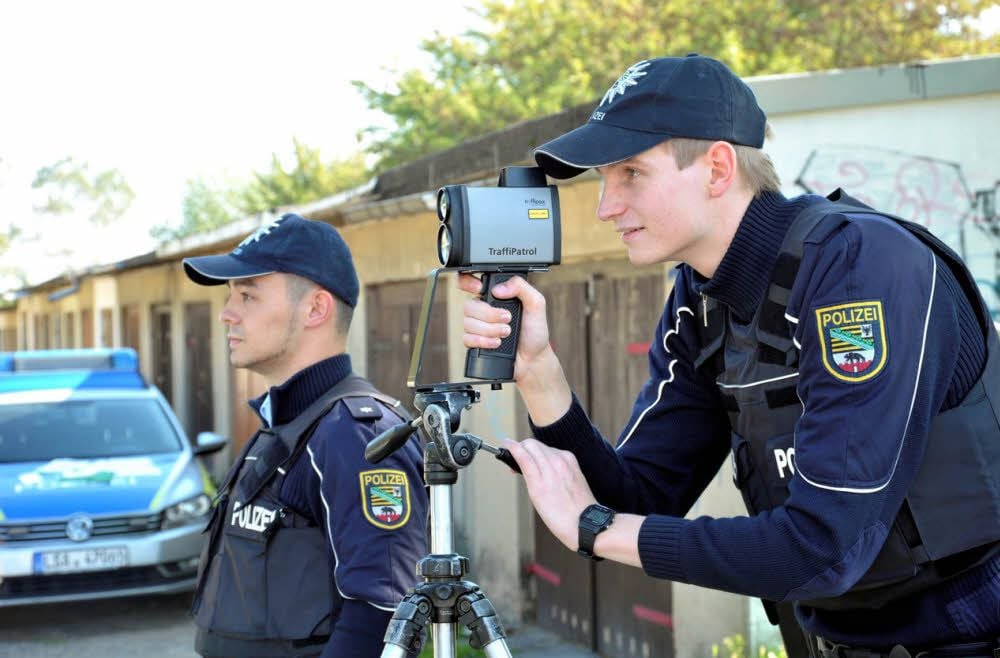 Die Polizei im Salzlandkreis nutzt nicht die umstrittenen Lasermessgeräte des Typs Poliscan Speed.