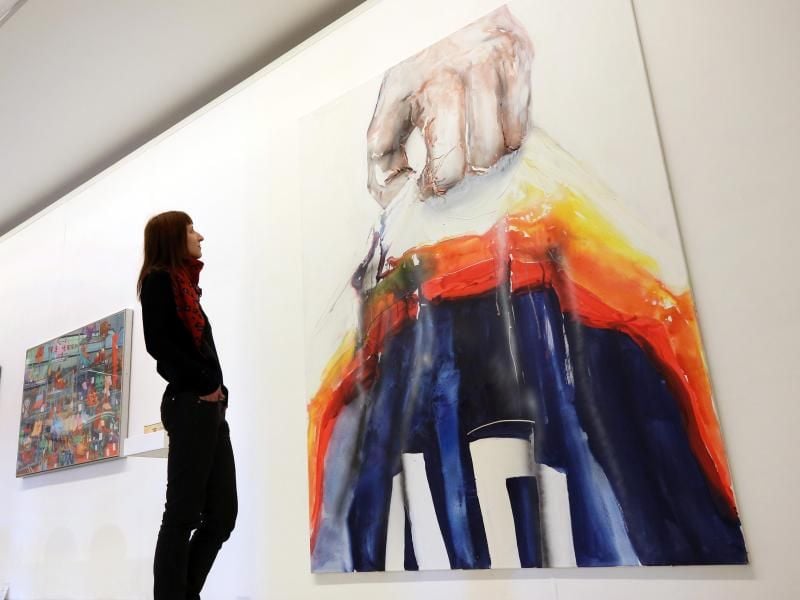 Das Bild „Aldi” (r) von Axel Brandt in der Ludwiggalerie Schloss Oberhausen. Foto: Roland Weihrauch