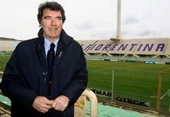 Der frühere Torwart Dino Zoff im Stadion von Florenz. (Foto: dpa)