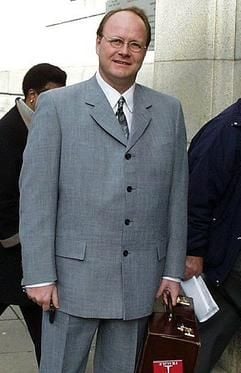 Das Archivbild vom 04.09.2000 zeigt den 1993 nach Südafrika geflüchteten deutschen Finanzjongleur Jürgen Harksen in Johannesburg.