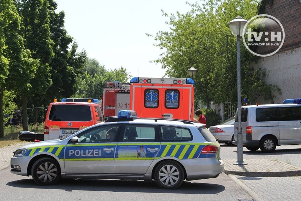 Aus der Weißen Elster im Stadtteil Halle-Ammendorf wurde am Sonntag eine Leiche geborgen.