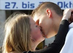 Die Wünsche Jugendlicher unterlägen einem dauerhaften Wechsel, sagt der Messechef - ob das auch auf die Liebe zutrifft? (Foto: dpa)