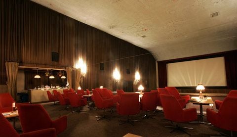 Blick in den Saal des Kinos «Burg Theater» in Burg (Kreis Jerichower Land). Es wurde am 3. Juni 1911 eröffnet und ist damit der älteste Kinozweckbau in Deutschland. (FOTO: DPA/ARCHIV)