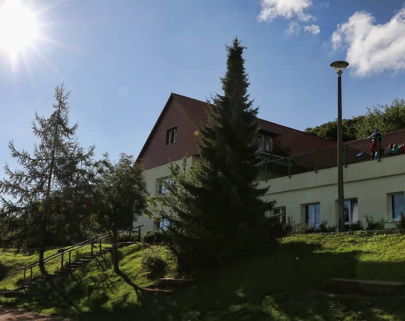 Blick auf die Jugendherberge in Sittendorf. Dort sollen künftig Flüchtlinge untergebracht werden.