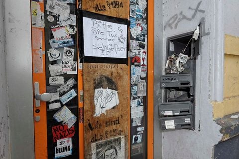 Die Briefkastenanlage am AJZ wurde aufgesprengt. (FOTO: LUTZ SEBASTIAN)