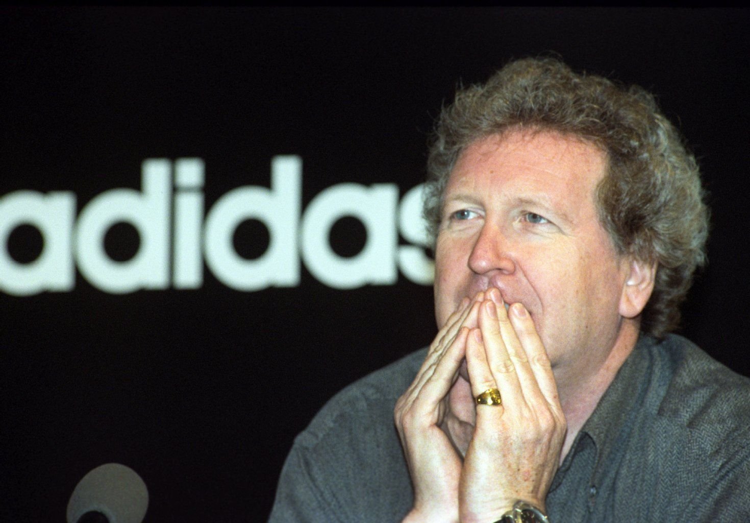 Im Zentrum der Vorwürfe steht eine Zahlung von 6,7 Millionen Euro des ehemaligen Adidas-Chefs Robert Louis-Dreyfus.