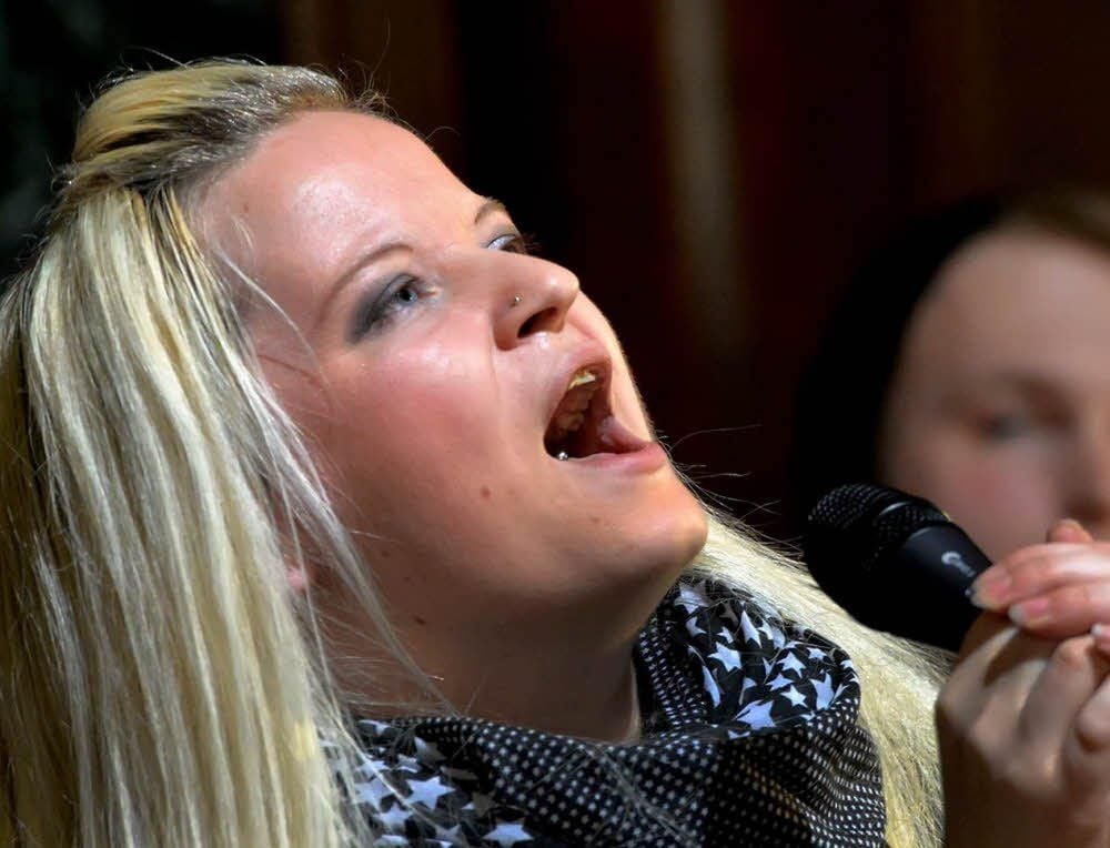 Jule Werner und ihre Band Rehab machten die Weiße Villa am Montag zur Probenbühne.