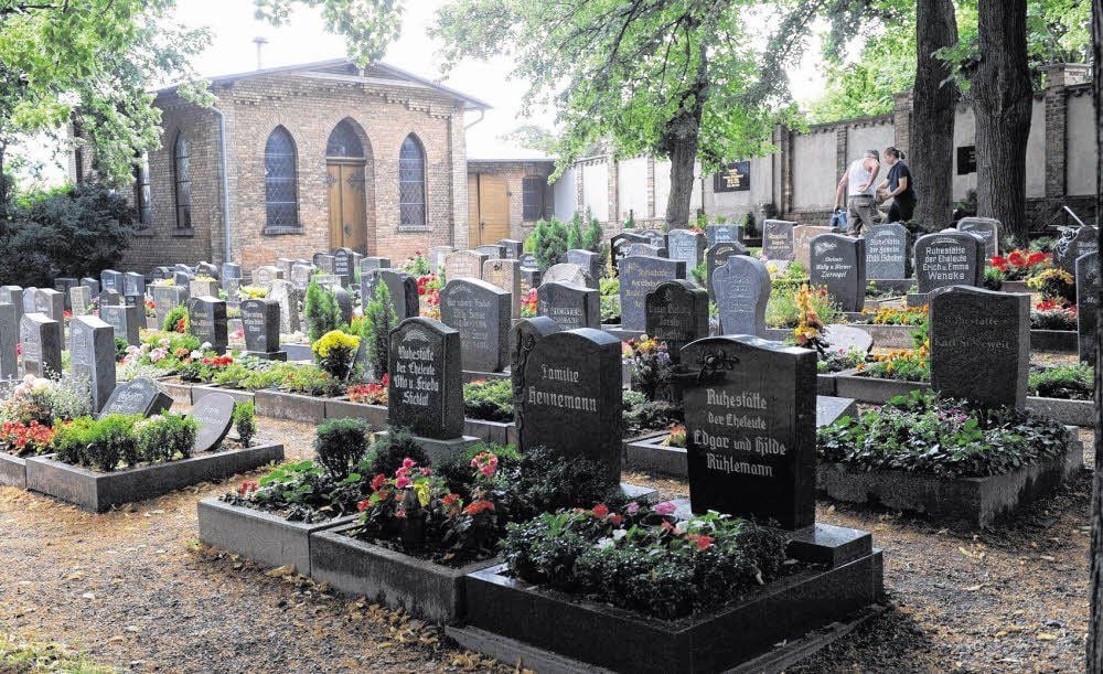 Der 1895 angelegte Friedhof der evangelischen Kirchengemeinde Helfta kann sich sehen lassen.