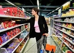 Beim Einkauf nicht daneben greifen: Vor allem Lebensmittelallergiker müssen auf die Inhaltstoffe von Fertigprodukten achten. (Foto: dpa)