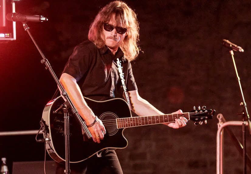Frank Peters ist als „Wolle“ Petry und auch als Peter Maffay unterwegs.