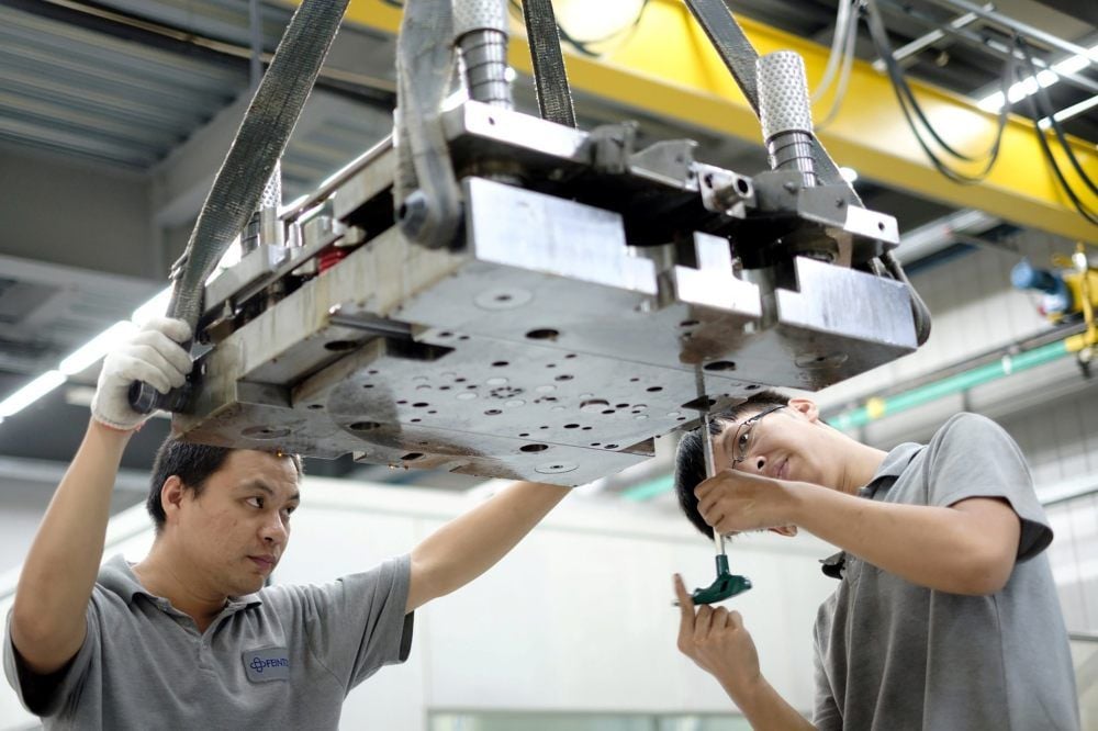 Maschinen zum Stanzen von Blechen für E-Motoren sollen am Feintool-Standort Taicang (Foto) mit Jessener Know-how ausgerüstet werden.
