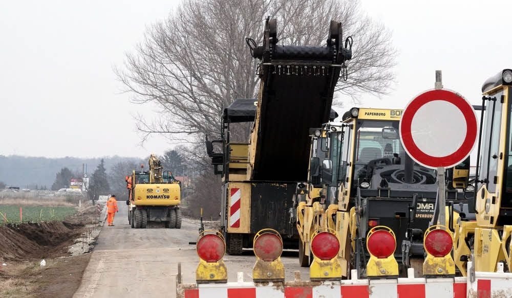 Von der Baustelle in Westdorf wurden in den vergangenen Wochen unter anderem Diesel und Batterien gestohlen.