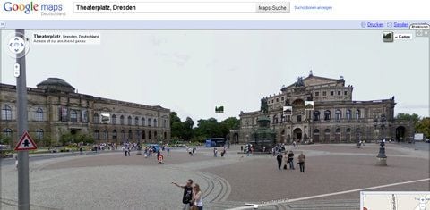 Seit heute befinden sich die ersten Bilder aus Deutschland bei Googles Street View, wie hier der Theaterplatz in Dresden. (FOTO: DPA)