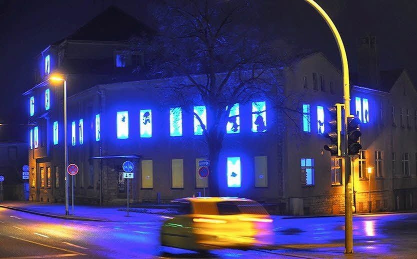 Als Teil der Drive Thru Gallery machte das alte Hotel eine gute Figur.