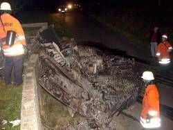 Rettungskräfte stehen bei Überlingen am Bodensee