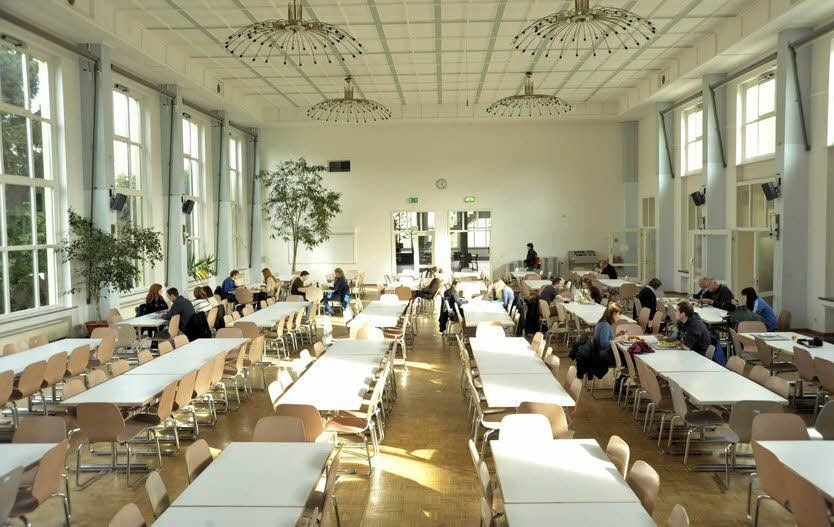 Die Campusmensa der Hochschule Anhalt wird ab Montag für 2,3 Millionen Euro grundlegend umgebaut.