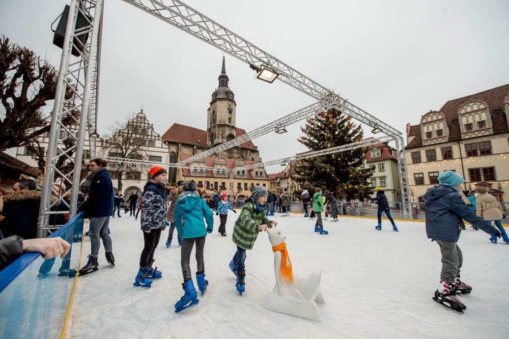 Eislaufen: ein Spaß für Jung und Alt.
