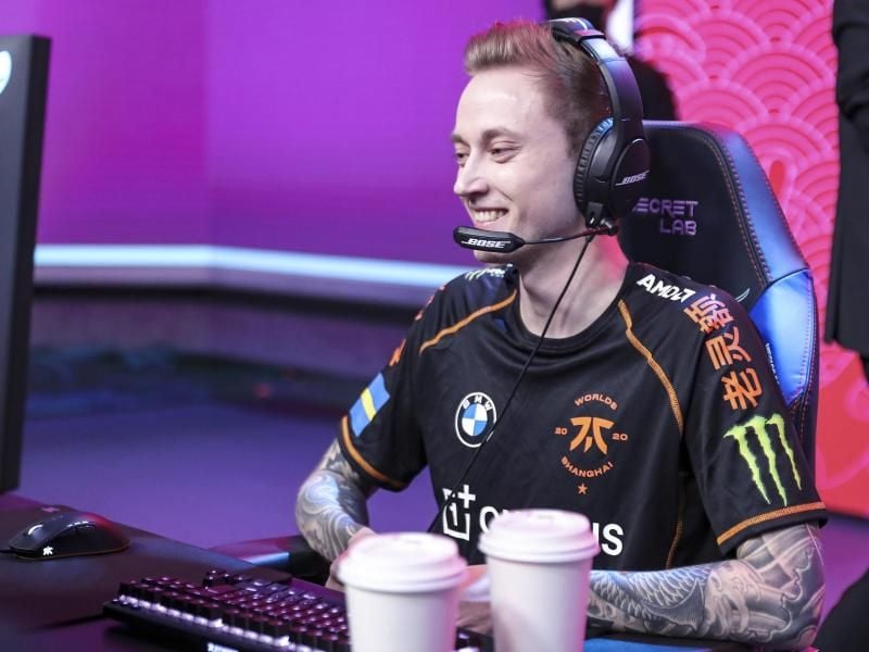 Bei der LoL-WM scheiterte Rekkles mit Fnatic im Viertelfinale, beim nächsten Mal soll der Sieg nun mit G2 gelingen. Foto: David Lee/Riot Games/dpa