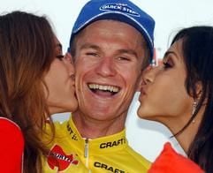 Der australische Radprofi Michael Rogers holte sich durch den dritten Platz auf der 159 Kilometer langen Etappe von Bürglen nach Arosa Platz 1 in der Gesamtwertung. (Foto: dpa)
