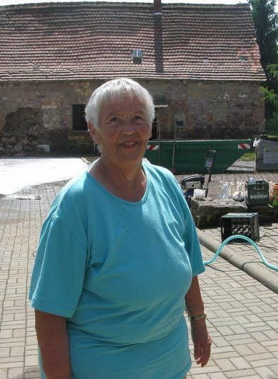 Marie-Luise Leopold weiß nicht, ob ihr Haus die Schäden übersteht.