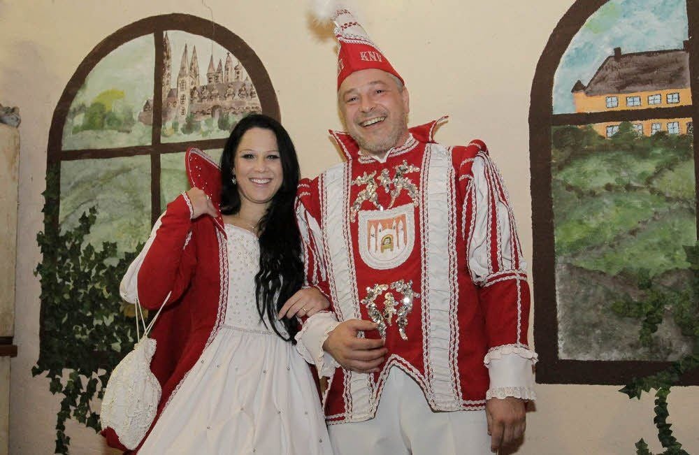 Sandra Gühne und Björn Hopfgarten sind das Merseburger Stadtprinzenpaar für die Session 2015/16. Sie regieren als Sandra I. und Björn I.