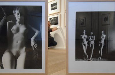 Akt-Fotos in der Sonderausstellung «nackt und natürlich». (Foto: dpa)
