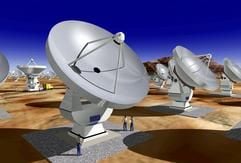 Die undatierte Computerzeichnung zeigt einen Eindruck der geplanten Großteleskopanlage ALMA (Atacama Large Millimeter Array), die auf dem Chajnator-Plateau in den chilenischen Anden entsteht. Die 64 Antennen der Anlage mit jeweils 12 Meter Durchmesser werden dann in knapp 5000 Meter Höhe in der Atacama-Wüste das wohl größte bodengebundene astronomische Unternehmen in der ersten Dekade des neuen Jahrtausends werden. (Foto: dpa)