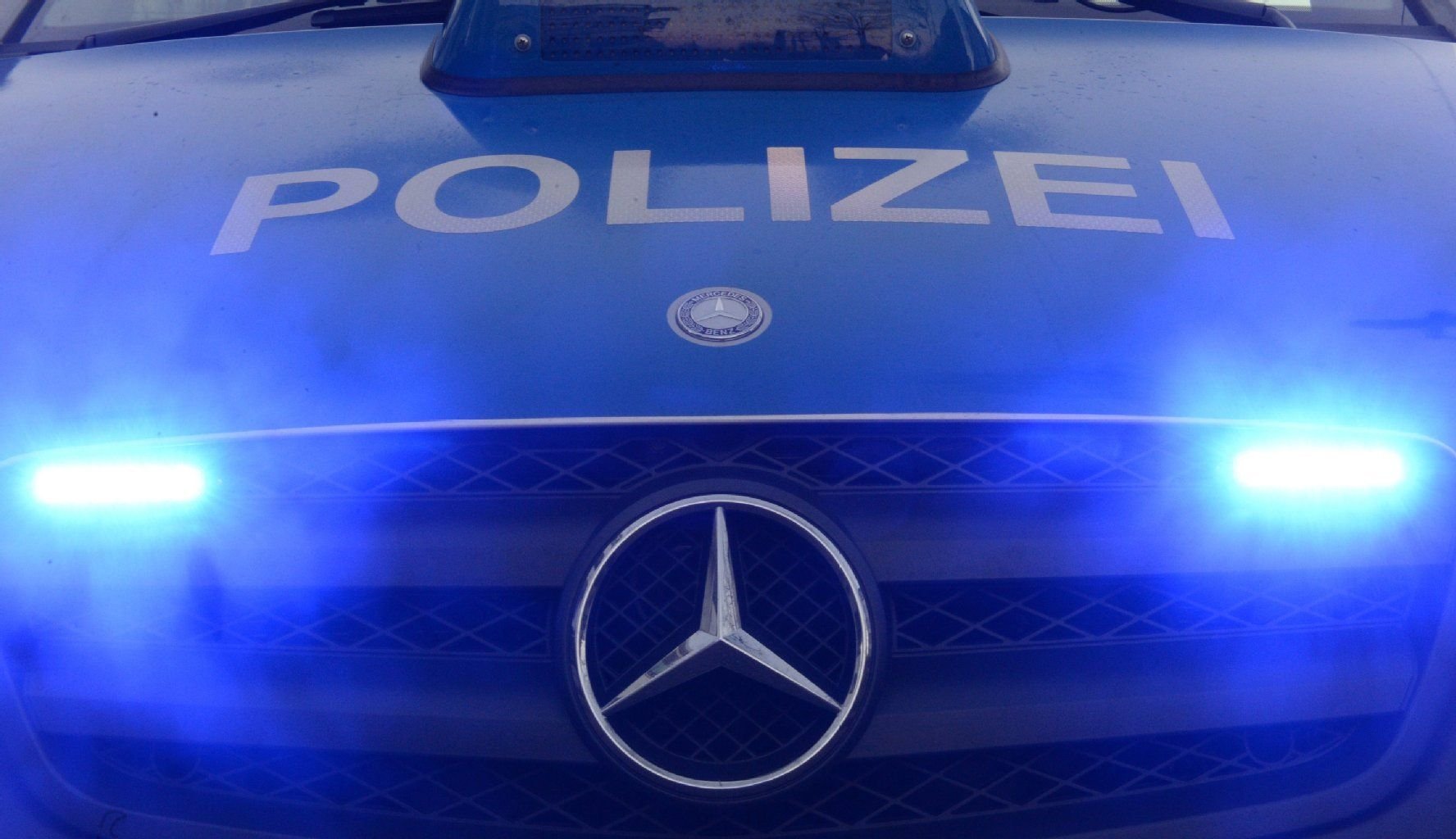 Ein Einsatzfahrzeug der Polizei