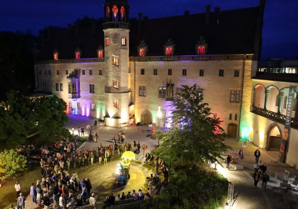 Was im Sommer geht, soll auch im Winter möglich sein: Gemütlichkeit im Lutherhof und Lutherhaus am Dritten Advent.