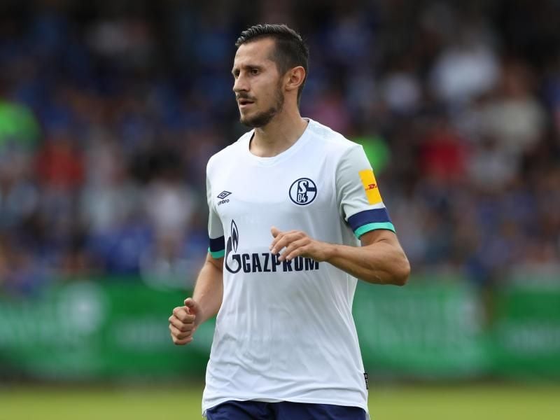 Soll Fortuna Düsseldorf im Abstiegskampf helfen: Schalkes Steven Skrzybski. Foto: Tim Rehbein/dpa