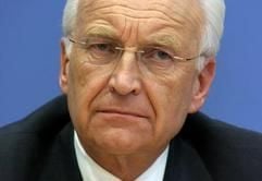 Der bayerische Ministerpräsident und CSU-Vorsitzende Edmund Stoiber will die Aufklärung derWahlfälschungsaffäre in der Münchner CSU zur Chefsache machen. (Foto: dpa)