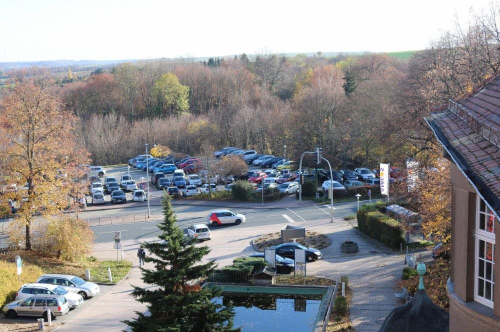 So voll der Parkplatz am Ameos-Klinikum Aschersleben häufig.