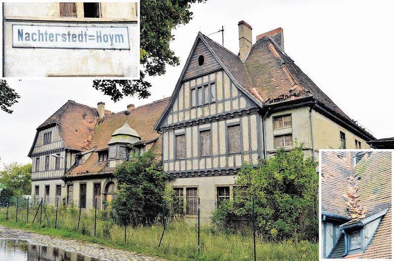 Inzwischen ist der Bahnhof Nachterstedt zugewuchert. Das Dach ist kaputt, Türen und Fenster sind zugenagelt.