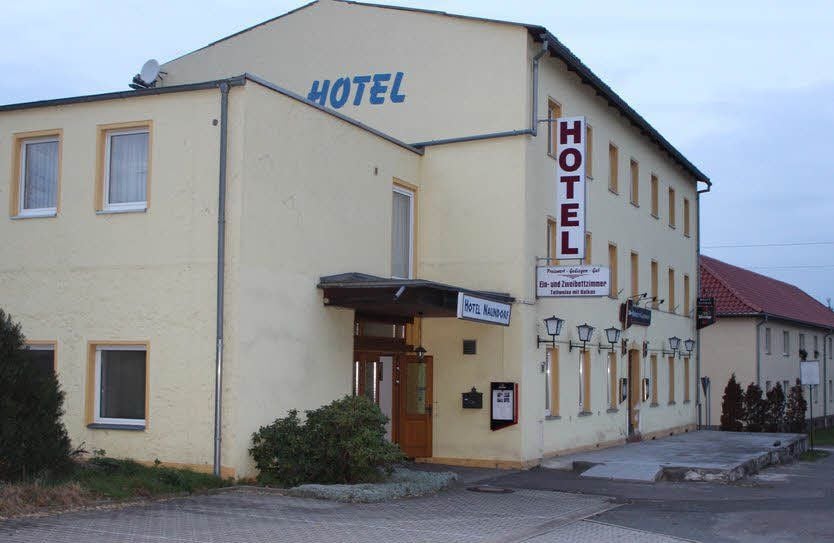 Das ist das Hotel, in das eingebrochen wurde.