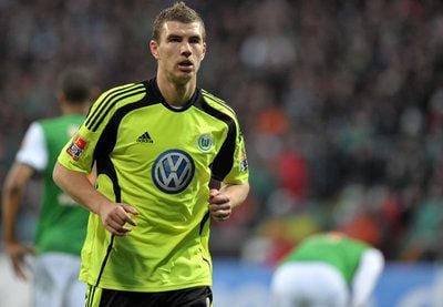Der Wolfsburger Edin Dzeko nach seinem Tor zum 1:0. (FOTO: DPA)