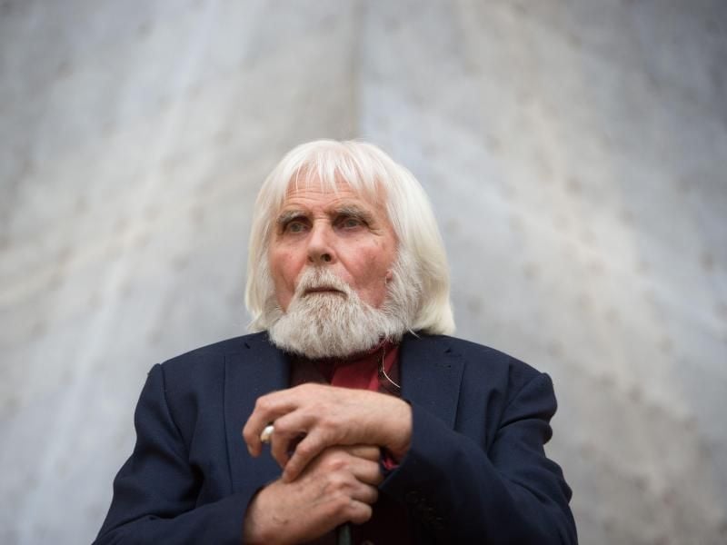 Der deutsche Künstler Karl-Heinz Adler (2017). Foto: Sebastian Kahnert