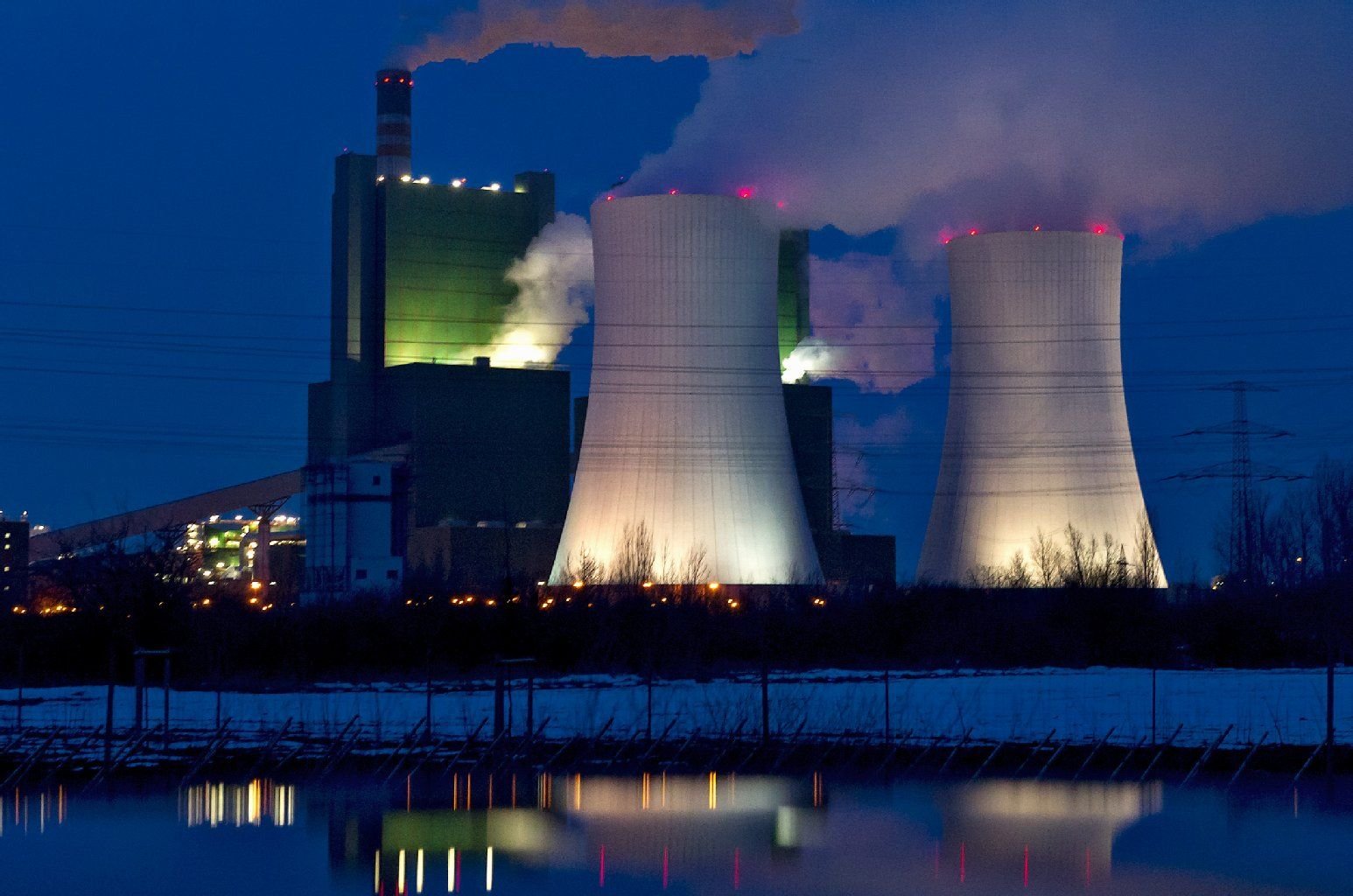 Das Kohlekraftwerk in Schkopau ist gesundheitsgefährdend, sagt Greenpeace und beruft sich auf eine Studie.