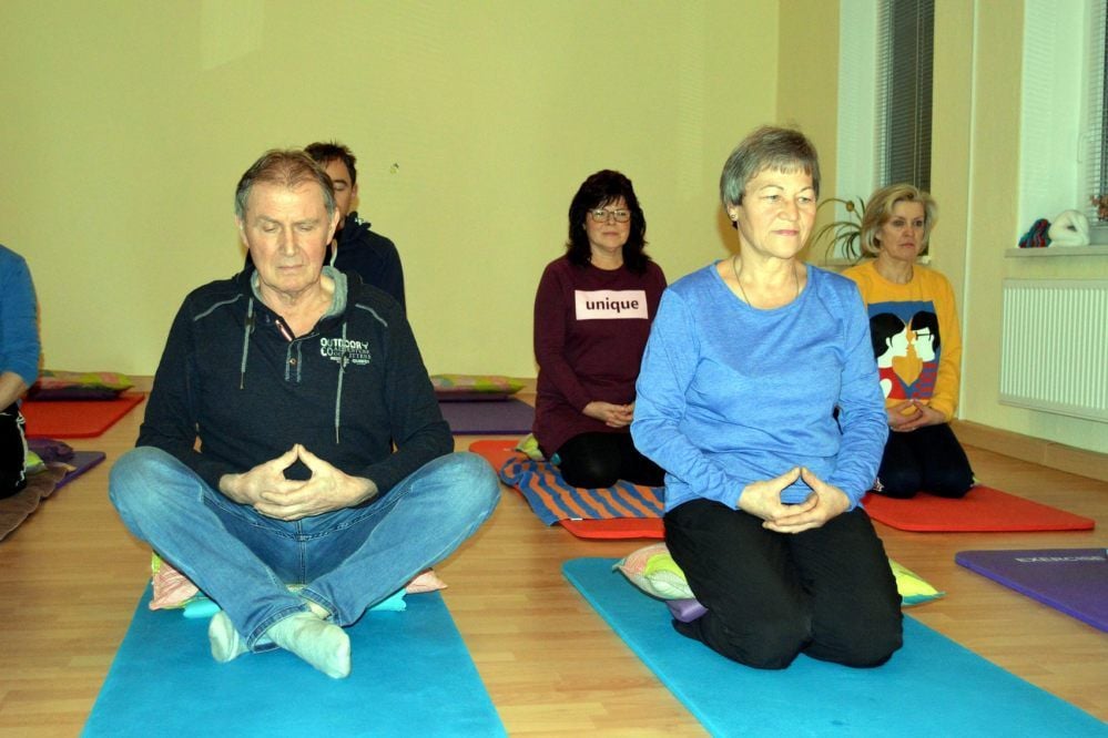 Tilo und Ulrike Rerinck bieten seit einer Woche einen Meditationskurs in ihrem Fastenzentrum in Zembschen bei Hohenmölsen an.