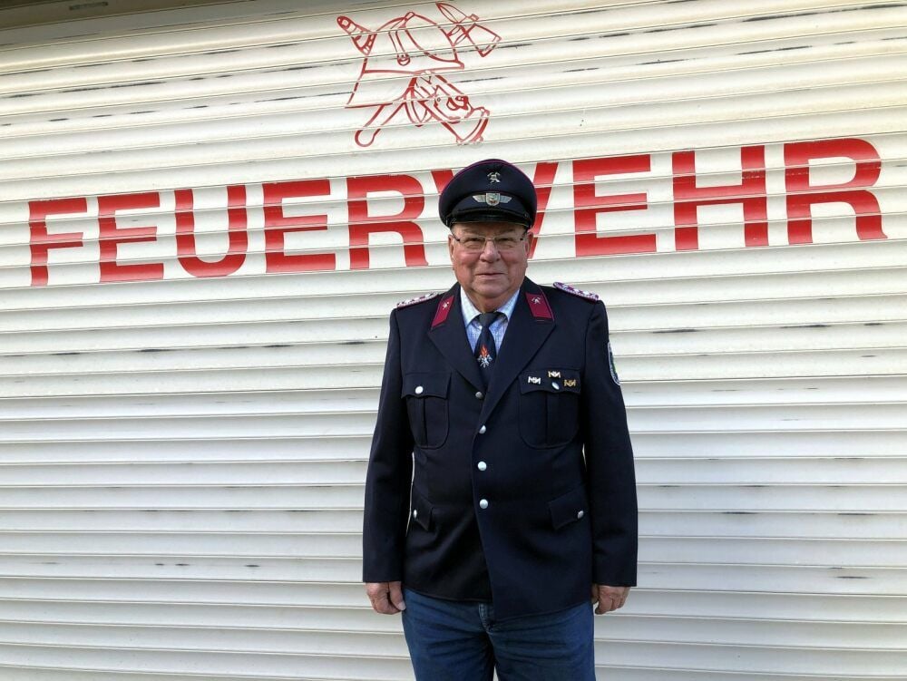 Seine Feuerwehruniform trägt Helmut Werner aus St. Micheln mit Stolz.