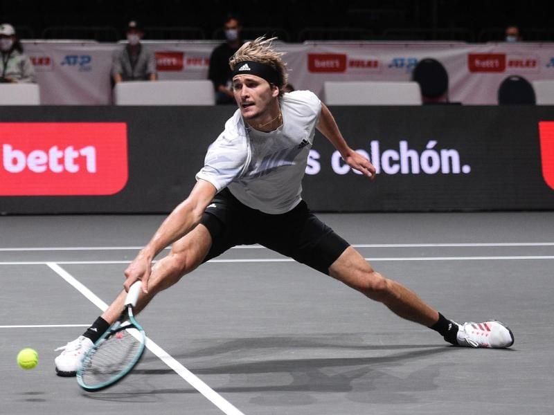 Alexander Zverev hat in Köln das Halbfinale erreicht. Foto: Jonas Güttler/dpa