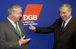 Der DGB-Vorsitzende Dieter Schulte (l.) und sein
