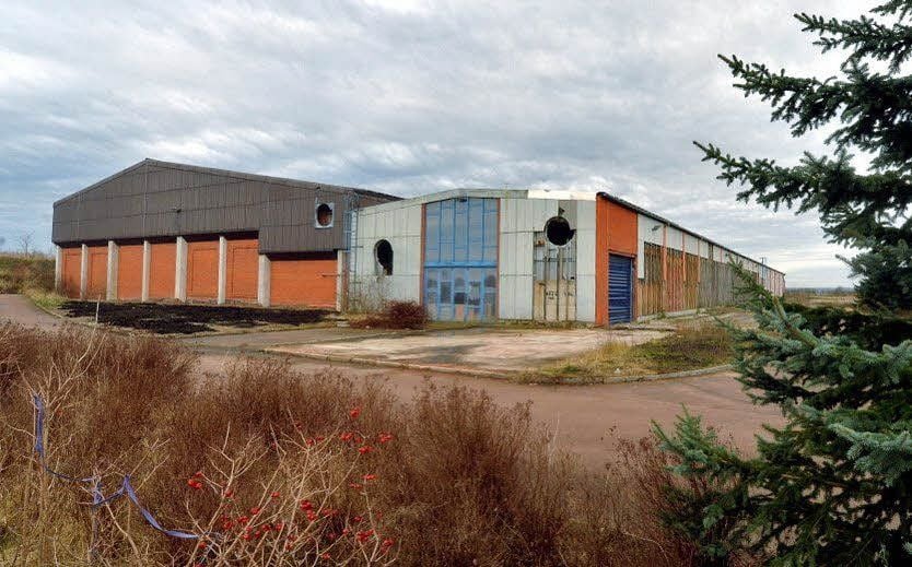 In den Hallen der ehemaligen Ziegelei zwischen Neu Königsaue und Winningen soll ein Getränke-Logistikzentrum entstehen.