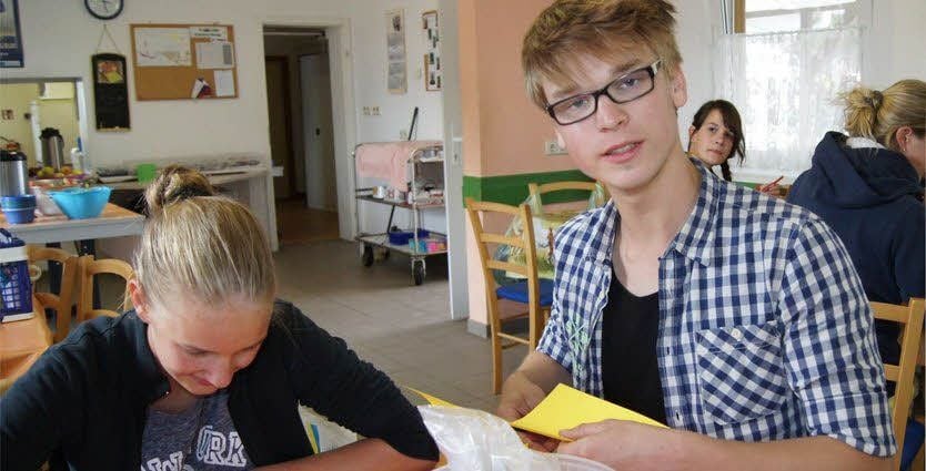 Mehrmals als Kind, nun Erzieher im Camp: Lukas Lindig (18) aus Großkorbetha.