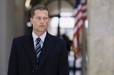 Til Schweiger als Werbemanager Eddie in dem Kinofilm «One Way». Schweiger geht demnächst für Kult-Regisseur Quentin Tarantino auf Nazijagd. (Foto: dpa)