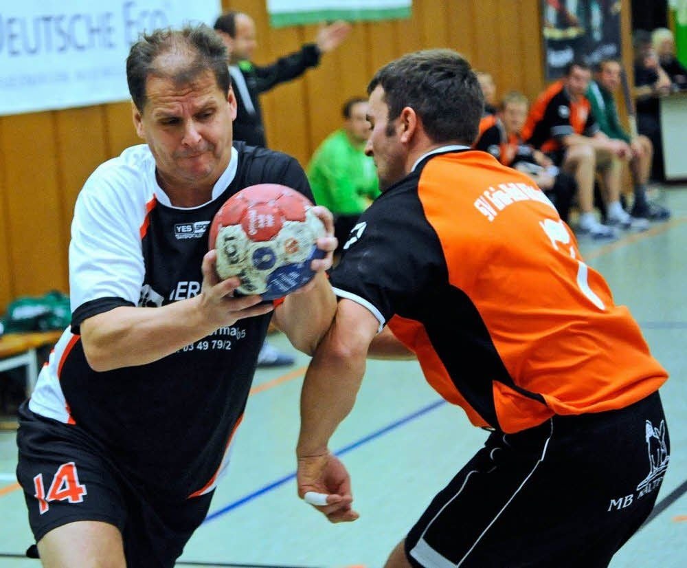 Im erfahrenen Team des SV Wulfen (dunkle Trikots) wird es kaum Veränderungen geben.