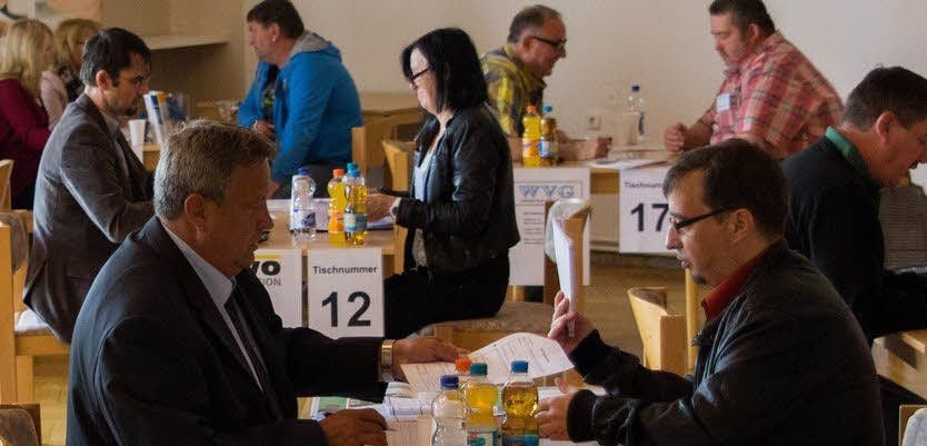 Speed-Dating im kleinen Saal im Klubhaus