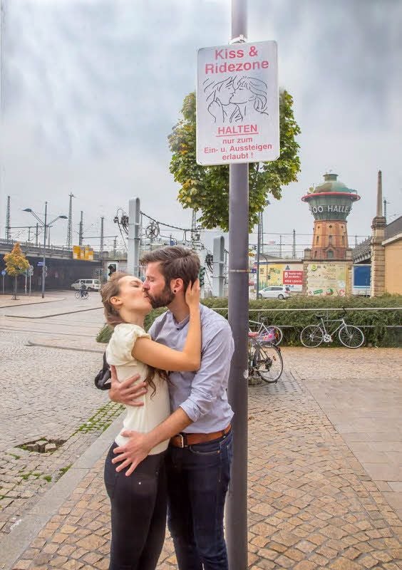 Felice küsst ein Willkommen.